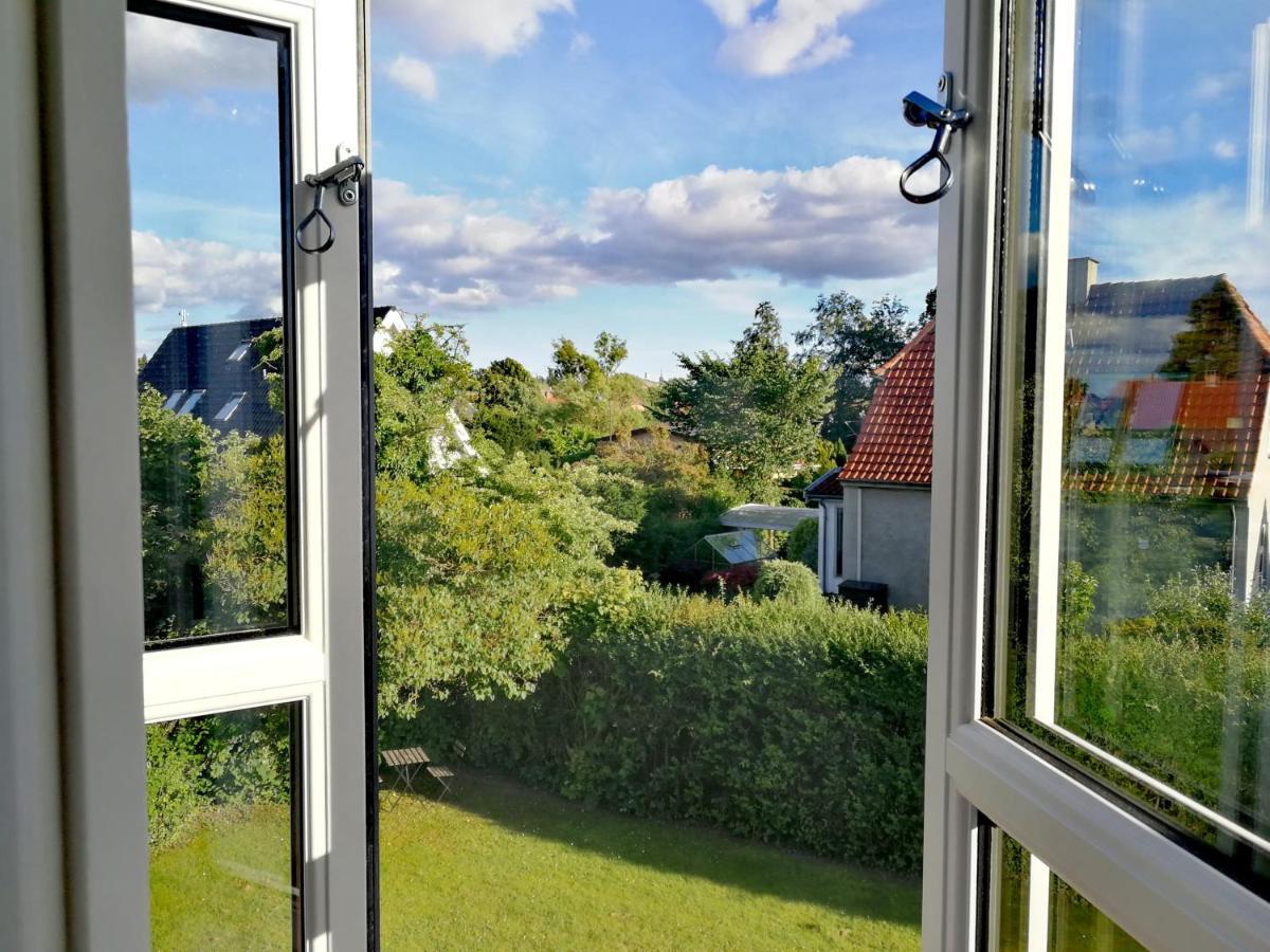 Room In A Danish Cottage With Garden View, 10 Min To Cph Gentofte Exteriör bild