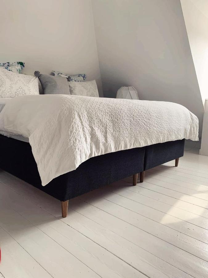 Room In A Danish Cottage With Garden View, 10 Min To Cph Gentofte Exteriör bild