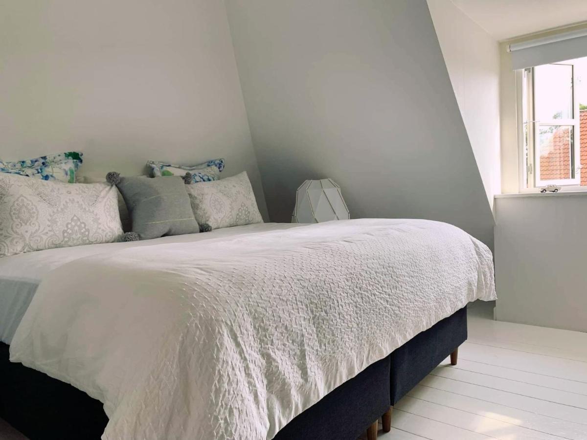 Room In A Danish Cottage With Garden View, 10 Min To Cph Gentofte Exteriör bild